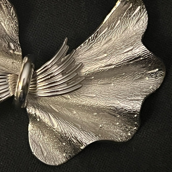 Vintage Coro Brooch - Picture 4 of 10